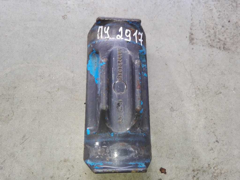 проставка задней рессоры б/у